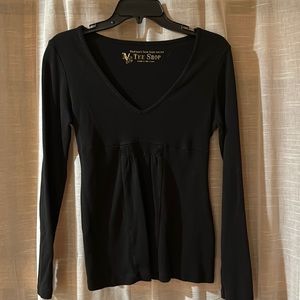 Victoria’s Secret Long Sleeve Tee. Medium